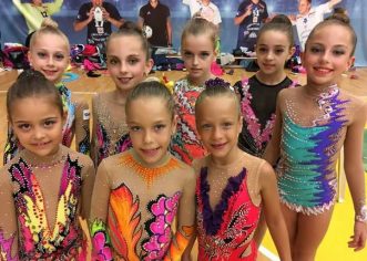 Junioarele de la ritmică au urcat pe podiumul naţional