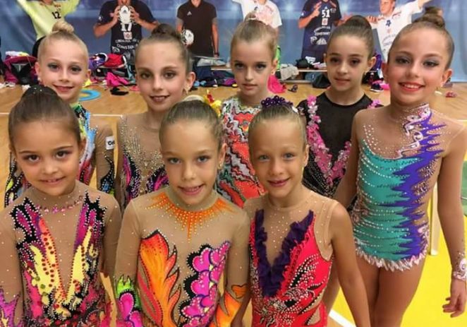 Junioarele de la ritmică au urcat pe podiumul naţional