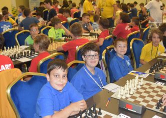 Vados Arad e triplă campioană naţională la şah