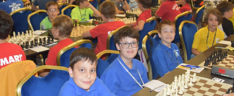 Vados Arad e triplă campioană naţională la şah