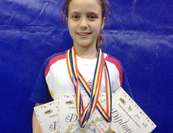 Dorina Tofan e triplă campioană europeană la haltere