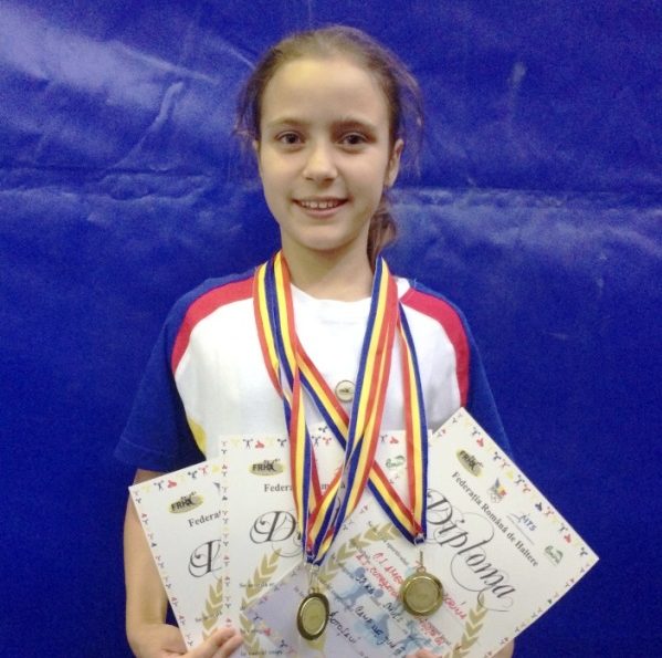  Dorina Tofan e triplă campioană europeană la haltere