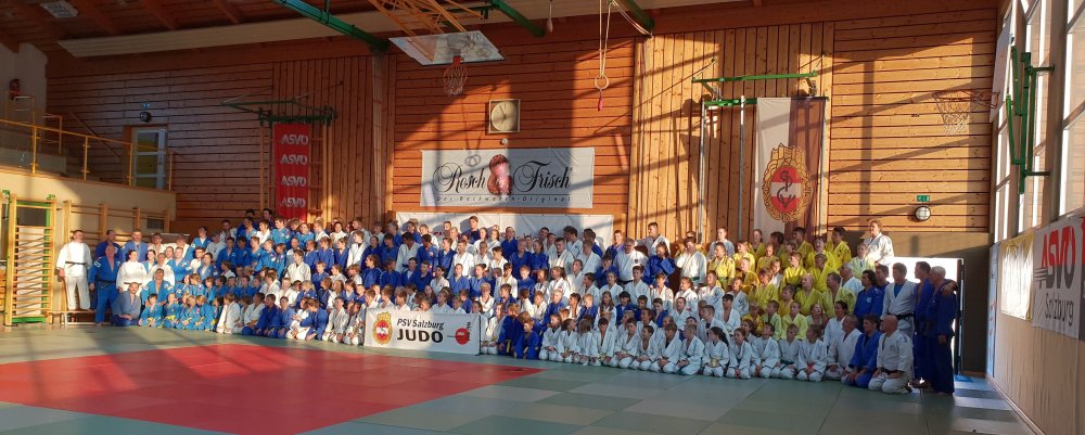  CSM Arad a participat la un stagiu internaţional de judo