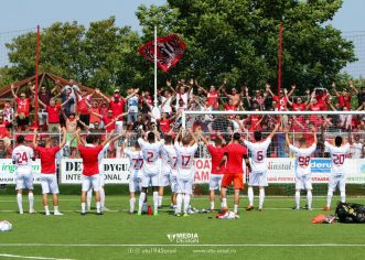 Luptă strânsă, la vârf, în Liga 2. UTA e în prima jumătate
