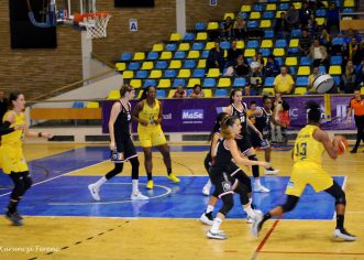 ICIM învinge Clujul, în duelul de tradiţie de sub coş