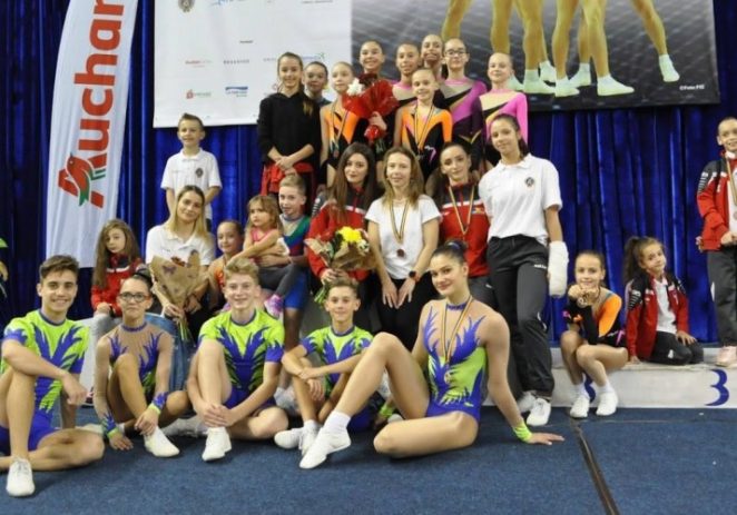 Succese arădene la Naţionalele de gimnastică aerobică