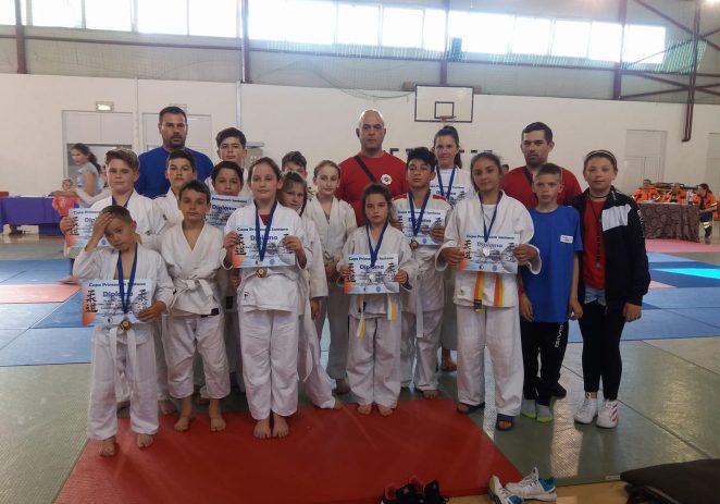 Micii judoka de la Victoria Felnac promit medalii naţionale