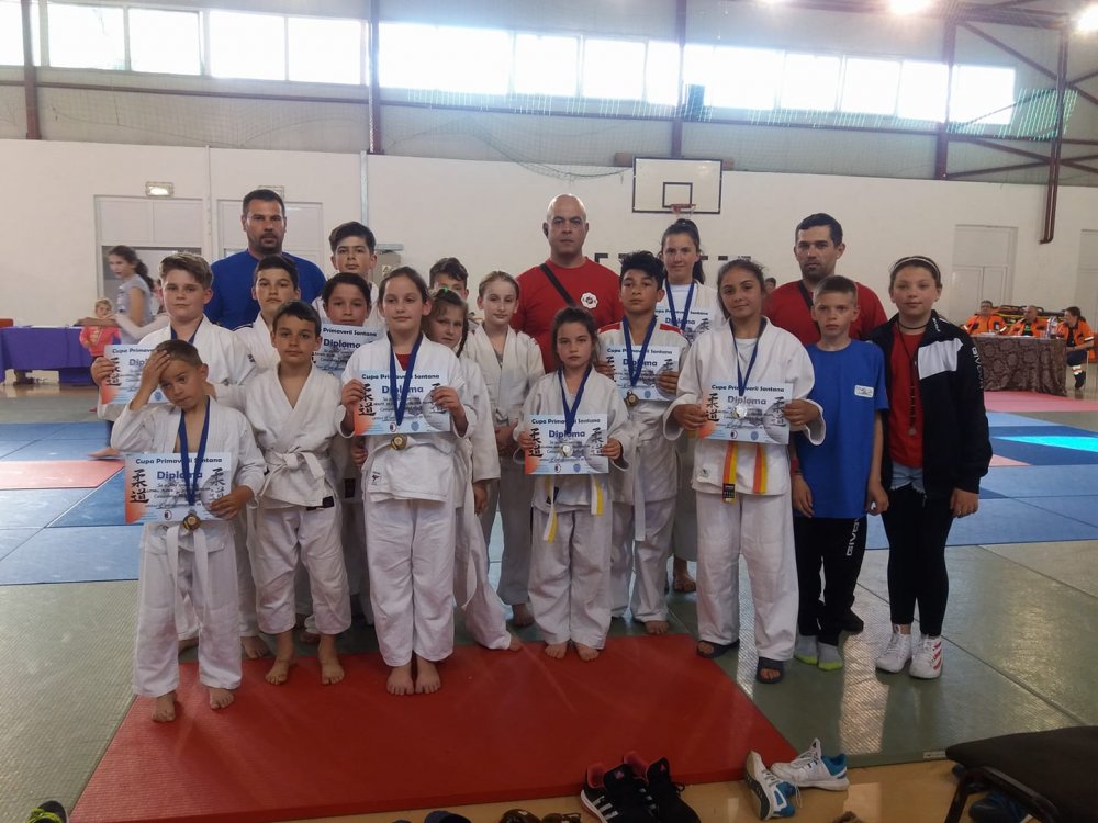  Micii judoka de la Victoria Felnac promit medalii naţionale