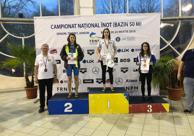 Înotătorii de la CSM Arad fac valuri la Naţionale