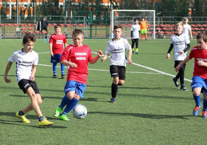 Patru echipe din judeţ se luptă pentru Cupa Satelor