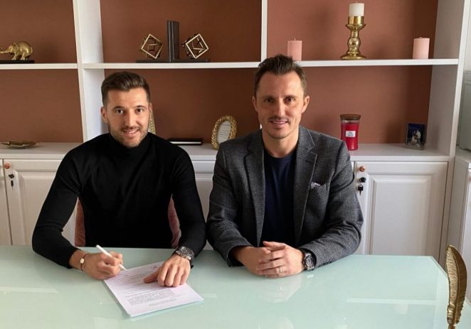 UTA schimbă portarii: Bolboaşă la Astra, iar Balauru la Arad!