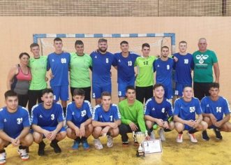 Înfrângeri clare, dar scontate, pe semicerc şi la fileul juniorilor