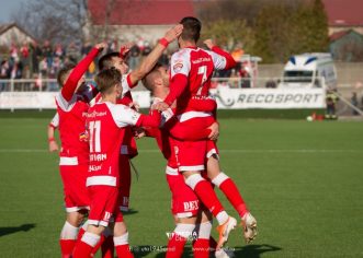 Cluburile de fotbal îşi asumă răspunderea legală, la ieşirea din cantonament