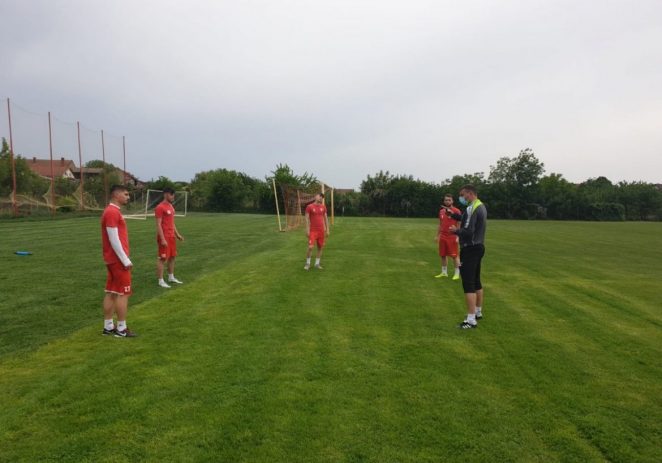 Pregătire în grupuri de câte patru: 25 de utişti în sprintul spre Liga 1!