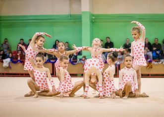Gimnastica ritmică are calendar provizoriu: toamna se numără medaliile, la CSM Arad!