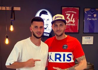 Fost fotbalist la UTA, acum tunde vedetele lui Bayern Munchen