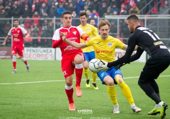 Petrolul s-a antrenat ieri, pe sintetic, la Timişoara: ”Luptăm până la capăt”