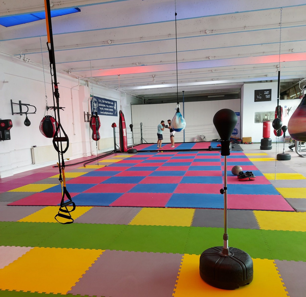  Top Fighters Club Arad a inaugurat noua sală de sport