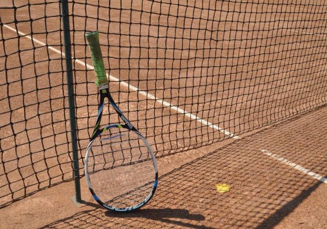 Cursuri gratuite de inițiere în tenis la Arad