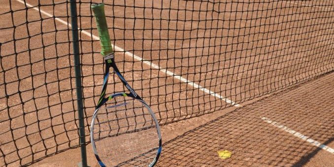 Cursuri gratuite de inițiere în tenis la Arad