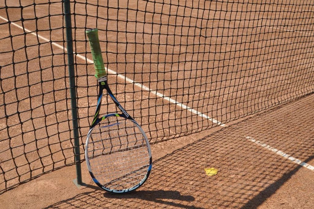  Startul sezonului de tenis, în Arad, se amână pentru luna august
