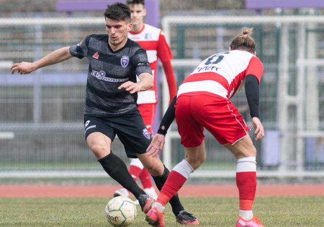 Şoimii Lipova a cedat în faţa lui ASU Poli, într-un amical jucat pe „Ştiinţa”