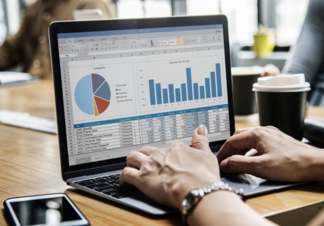 The beat goes on as Giannis scores 40 points to help Milwaukee advance after.