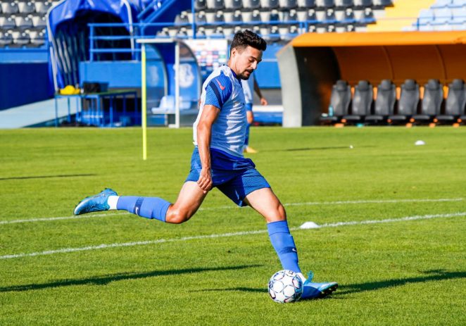 UTA e avantajată de ţintar: Farul vine la Arad fără cinci olimpici, dar cu Adi Petre!