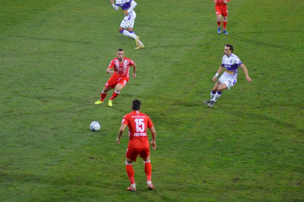  Când barele și jocul țin cu adversarii… UTA – FC Argeș 0-1 (0-0)