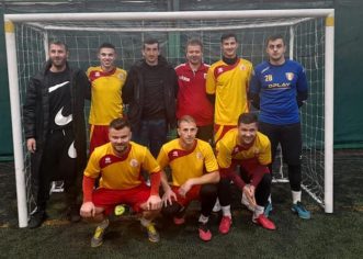 Liderul Ligii DeSavoia, Flamura Roşie, a câştigat Cupa Stelelor la minifotbal