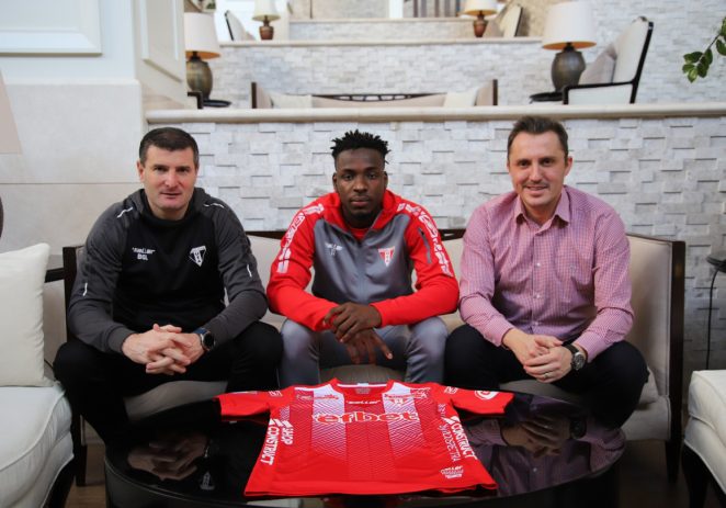 UTA l-a prezentat oficial şi pe Filip Otele! Nigerianul vine de la Kauno Zalgiris