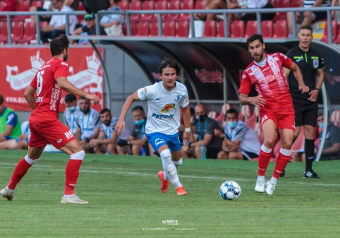 Farul şi Botoşani câştigă, iar şansele UTA-ei la play-off scad vertiginos!