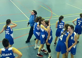Fetele de la CSŞ Gloria, prima victorie sub coş la U18! Băieţii de la Valbon – succese categorice (FOTO)
