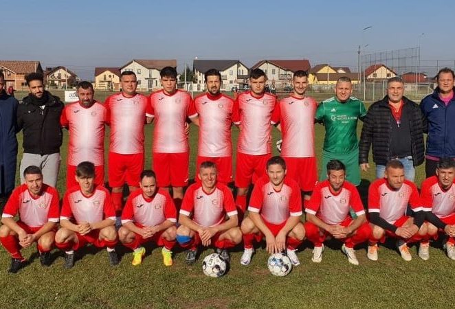 S-a reluat şi Liga a V-a la fotbal: victorii pentru fruntaşele Lipova şi Viitorul