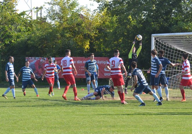 Şoimii Lipova – Crişul Chişineu Criş, un prim derby arădean în play-off-ul Ligii a III-a!