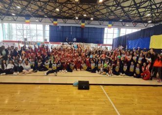 CS Universitatea Arad şi CSM Arad au cucerit medalii la Cupa Cetăţii Deva de gimnastică aerobică