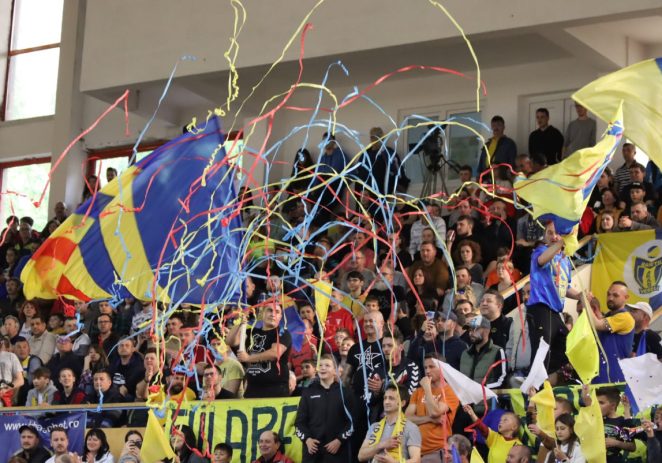 Urban: „Mergem să câştigăm campionatul la Sfântu Gheorghe!” Keys: „Dragi suporteri, vă iubim!”
