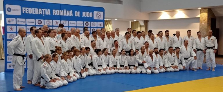 Parteneriat româno-francez în judo! Arădeanul Dorin Drimbe, printre cei 100 de antrenori din Poiana Braşov