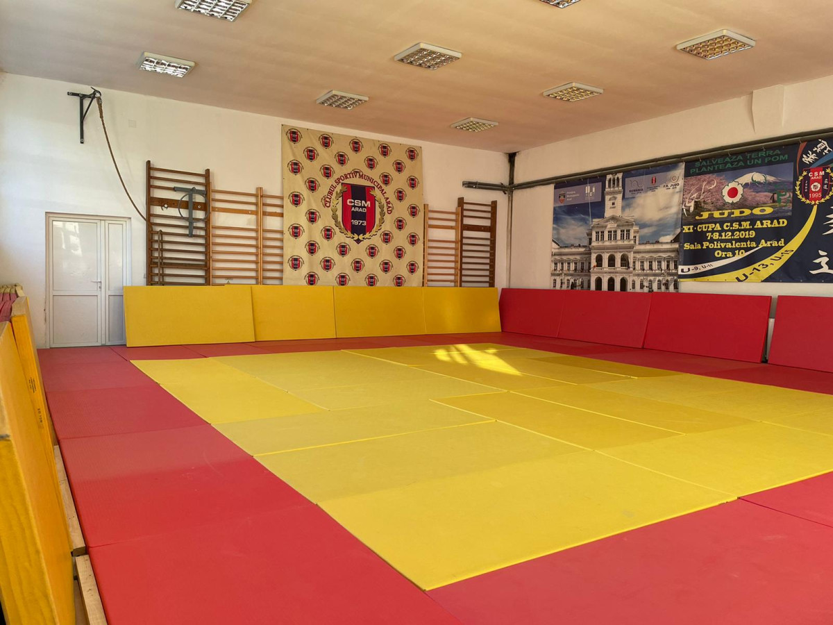  Sala de judo a CSM Arad, din cartierul Aurel Vlaicu, îşi redeschide de luni porţile!