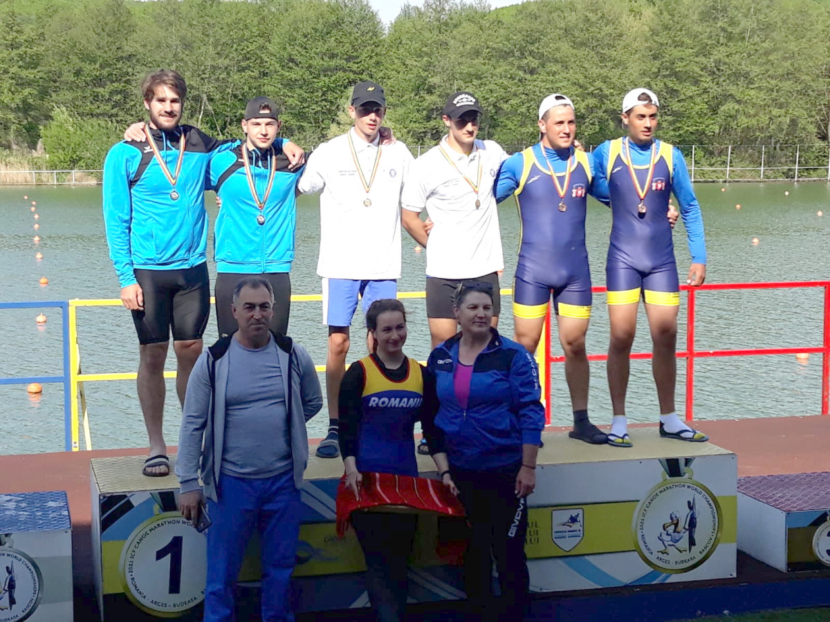  Kaiaciştii CSM-ului arădean au vâslit pentru medalii naţionale pe lacul Bascov