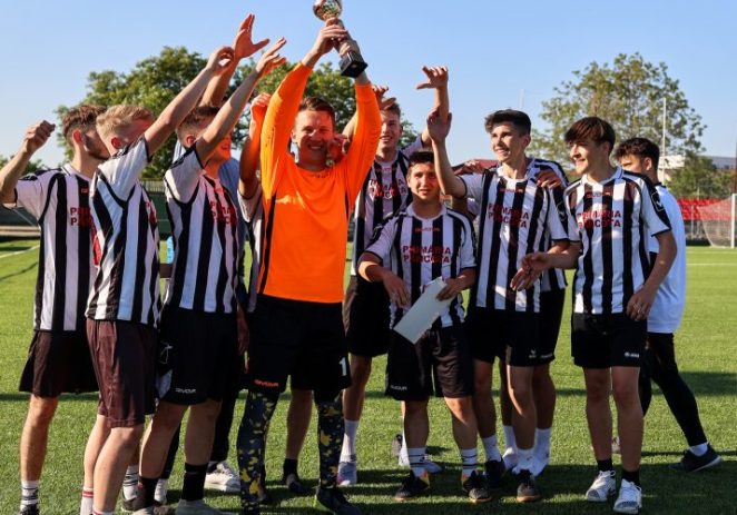 Echipa Liceului Teoretic din Pâncota a câştigat Trofeul „Ludovic Bonyhadi”