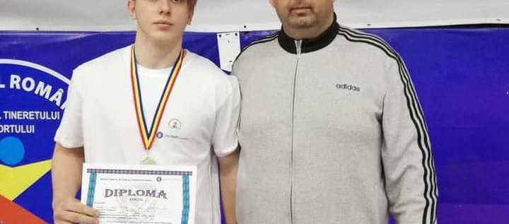 Arădeanul Daniel Rus a fost cooptat în lotul naţional U17 de lupte greco-romane