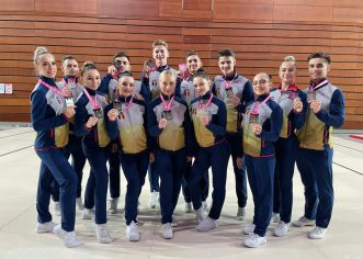 Gimnastul Darius Branda, de la CSU Arad, este vicecampion mondial de seniori la aerobic!