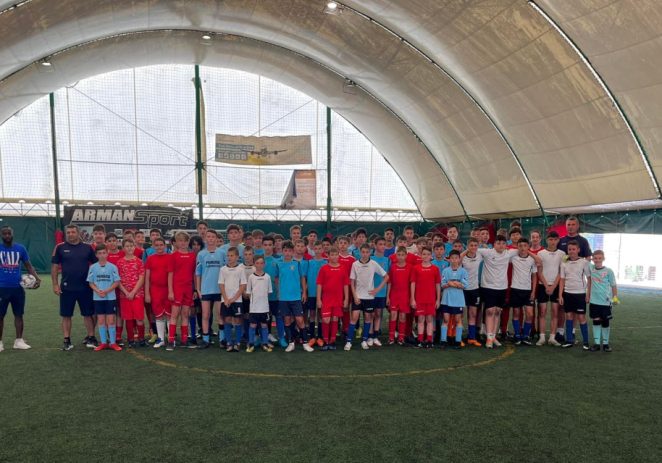 Peste 150 de copii au participat la prima ediţie a Football Festival Events, de la Arad