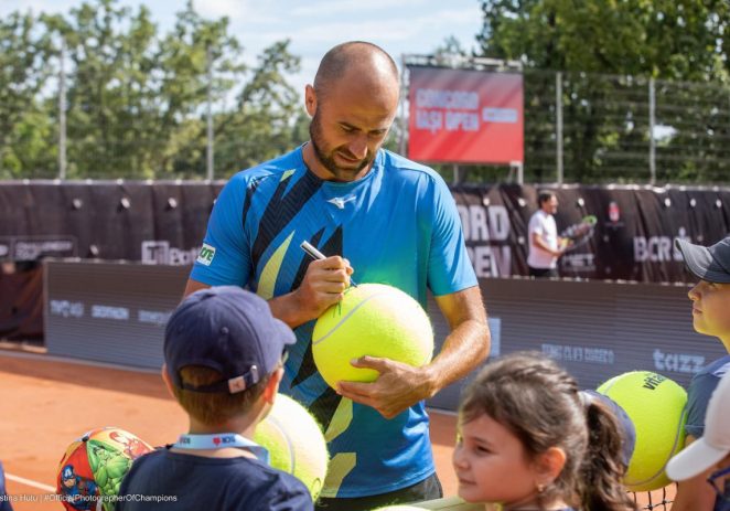 Marius Copil avansează în optimile de finală ale turneului challenger de la Iaşi