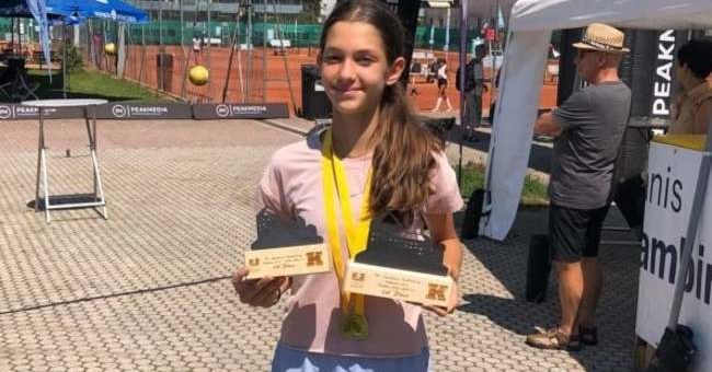 Tenismena Medeea Fereștean, dublu medaliată în Austria