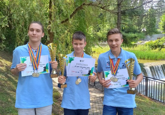 Micii şahişti de la Vados Arad au urcat de trei ori pe podiumul naţional