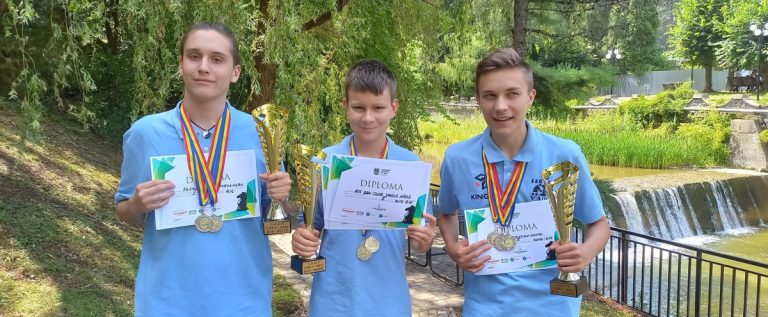 Micii şahişti de la Vados Arad au urcat de trei ori pe podiumul naţional