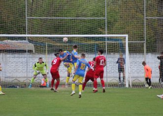 Progresul are șansa de a urca pe podium, iar Lipova nu mai poate greși dacă vrea play-off-ul