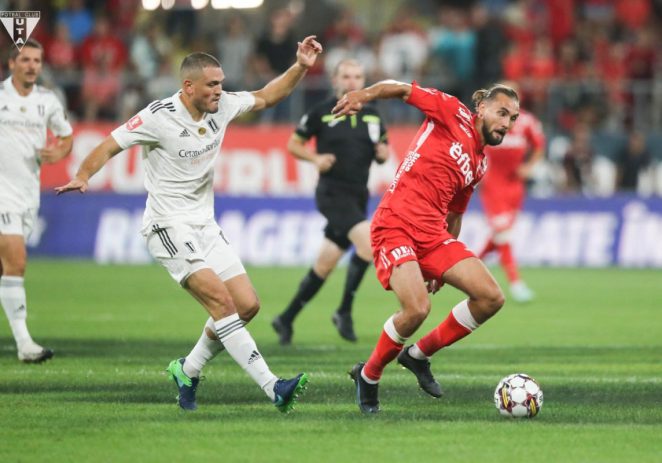 Chiar și pe un gazon horror, UTA trece de Craiova lui Mititelu și merge perfect acasă!